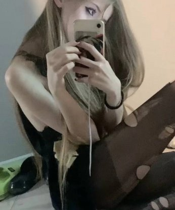 Милая и игривая красавица приглашает к себе в гости на незабываемое свидание. Открой для себя новые грани удовольствия в моей компании! 9735, 23 года